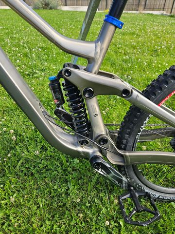 Used Scott Gambler 920 2021 2021 Mountainbike, Light Gray, 29 — image 3 of 7