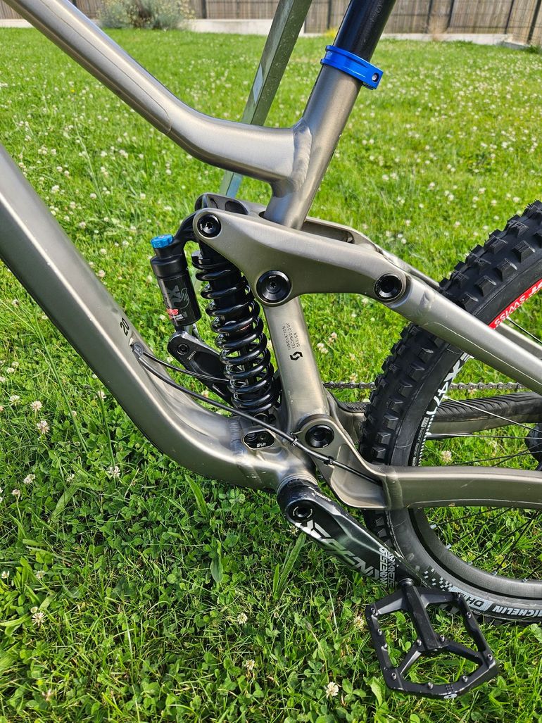 Used Scott Gambler 920 2021 2021 Mountainbike, Light Gray, 29 — image 3 of 7
