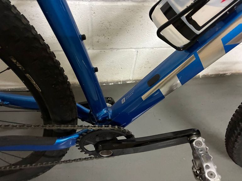 Used Trek X-Caliber 8 2022 2022 Mountainbike, Blue, 27.5, 29 — image 7 of 10