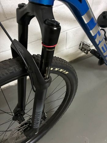 Used Trek X-Caliber 8 2022 2022 Mountainbike, Blue, 27.5, 29 — image 5 of 10