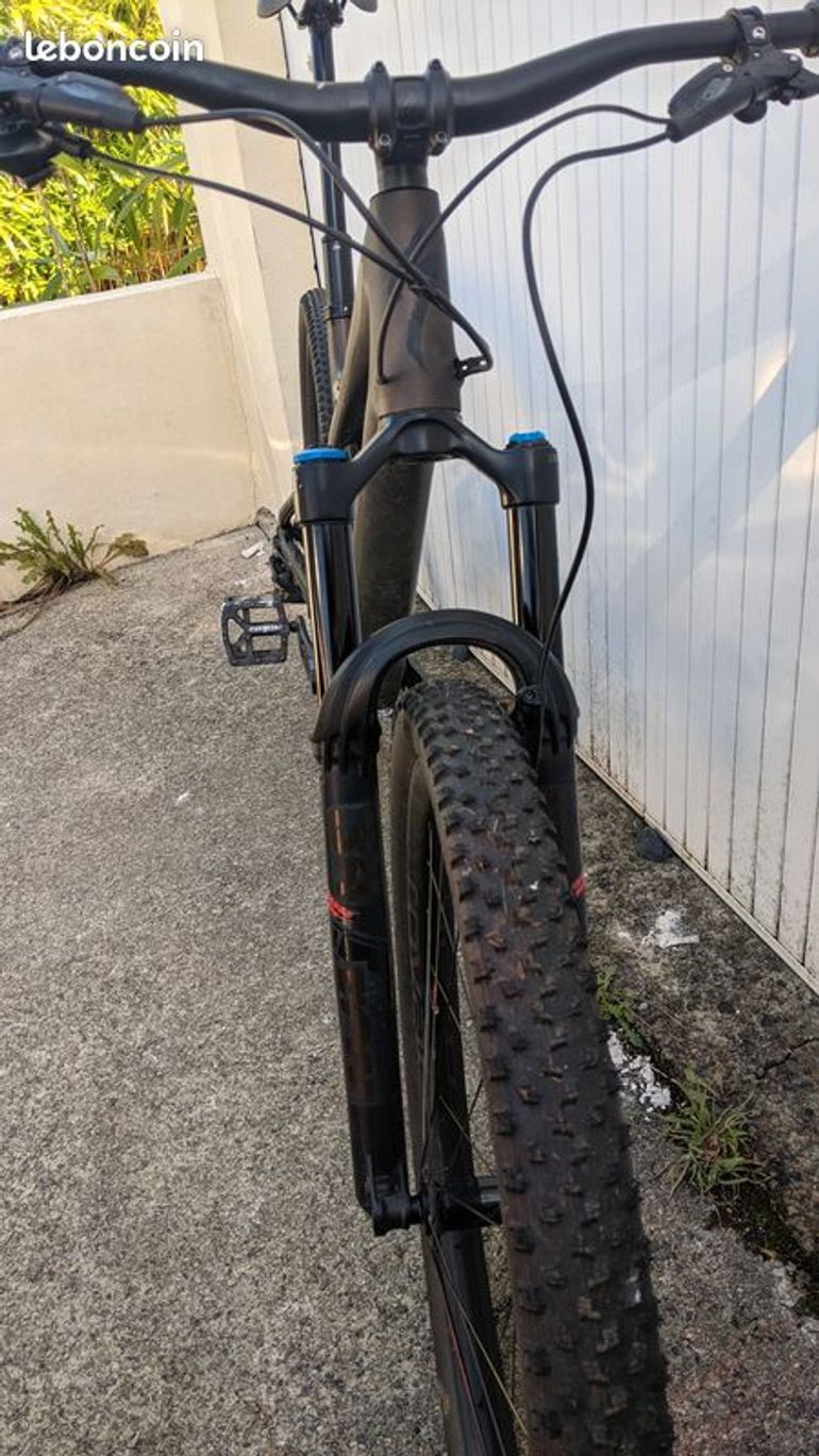 Used Specialized Stumpjumper Expert 2022 Mountainbike, Black — image 5 of 5