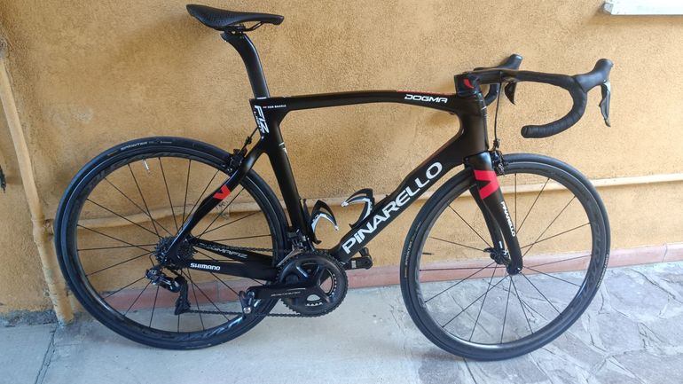 Used Pinarello F12 Xlight 2022 Road & Gravel, Black — image 4 of 13