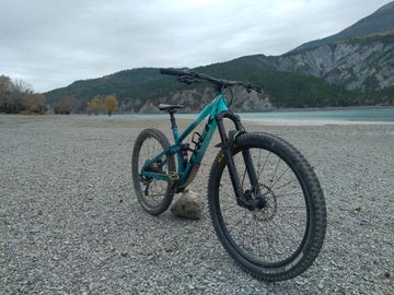 Used Trek Fuel EX 9.7 2020 2020 Mountainbike, Blue, 27.5, 29 — image 2 of 5
