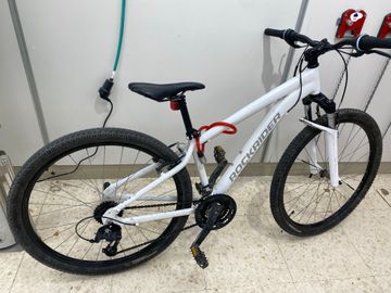 Used ROCKRIDER 27.5 Inch WOMEN'S MOUNTAIN BIKE ST 100 2023 2023 MTB