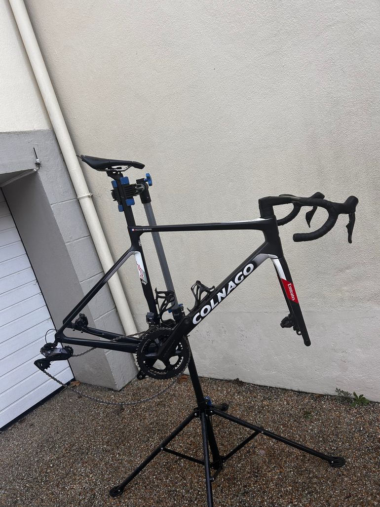 Used Colnago V4rs 2024 Road & Gravel, Black — image 9 of 9