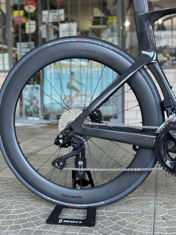 Scott Foil RC 20 2024 2024 Road & Gravel usato, Nero — immagine 10 di 11