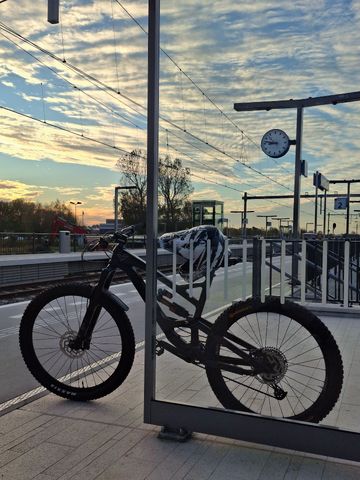 Used YT Industries Yt Capra Cf 27 2018 2018 Mountainbike, Black — image 2 of 3