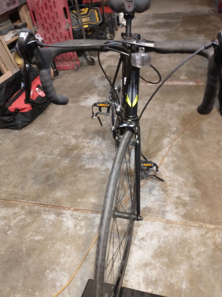 Used Schwinn Phocus 1600 2023 2023 Road & Gravel, Black — image 2 of 6
