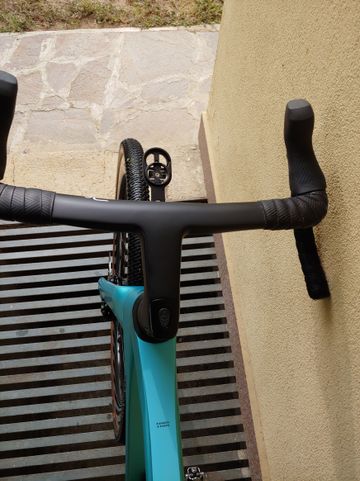 Used Bianchi Impulso RC Force AXS disc 2024 2024 Road & Gravel, Blue — image 3 of 8