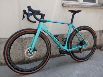 Used Bianchi Impulso RC Force AXS disc 2024 2024 Road & Gravel, Blue — image 6 of 8