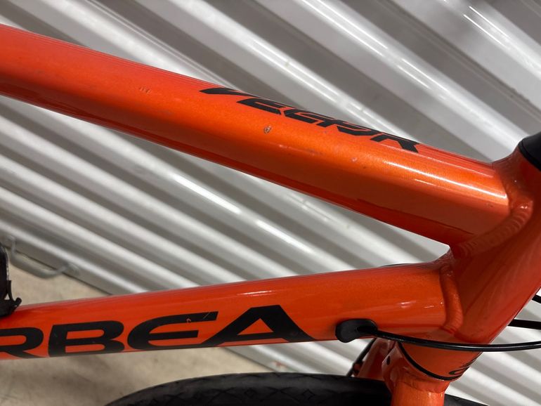 Used Orbea 2020 Vector 30 2020 Road & Gravel, Orange — image 10 of 19