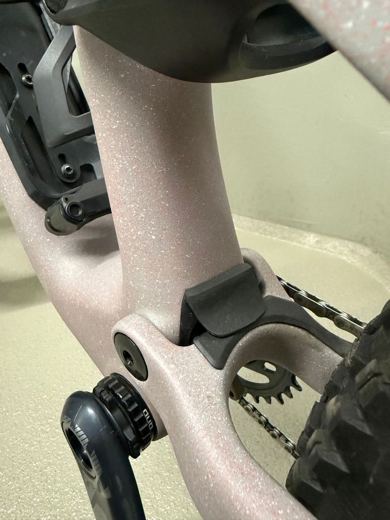 Used Specialized Stumpjumper EVO Pro 2024 2024 Mountainbike, Light Gray, 29, 27.5 — image 9 of 11