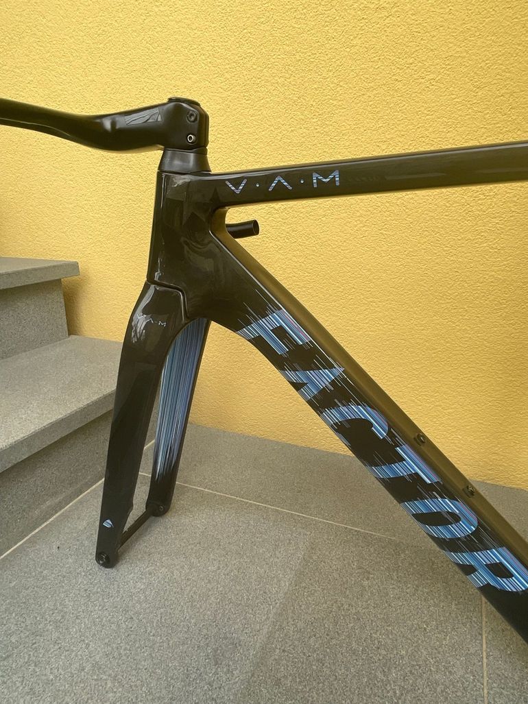 Used Factor OSTRO VAM 2022 Frameset 2022 Road & Gravel, Black — image 4 of 7