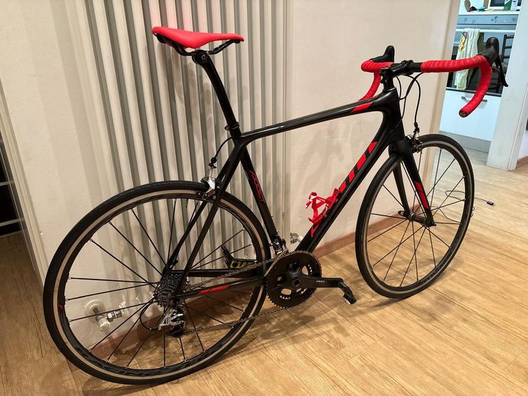 Used Scott Addict SRAM Red 2019 Road & Gravel, Black — image 16 of 17
