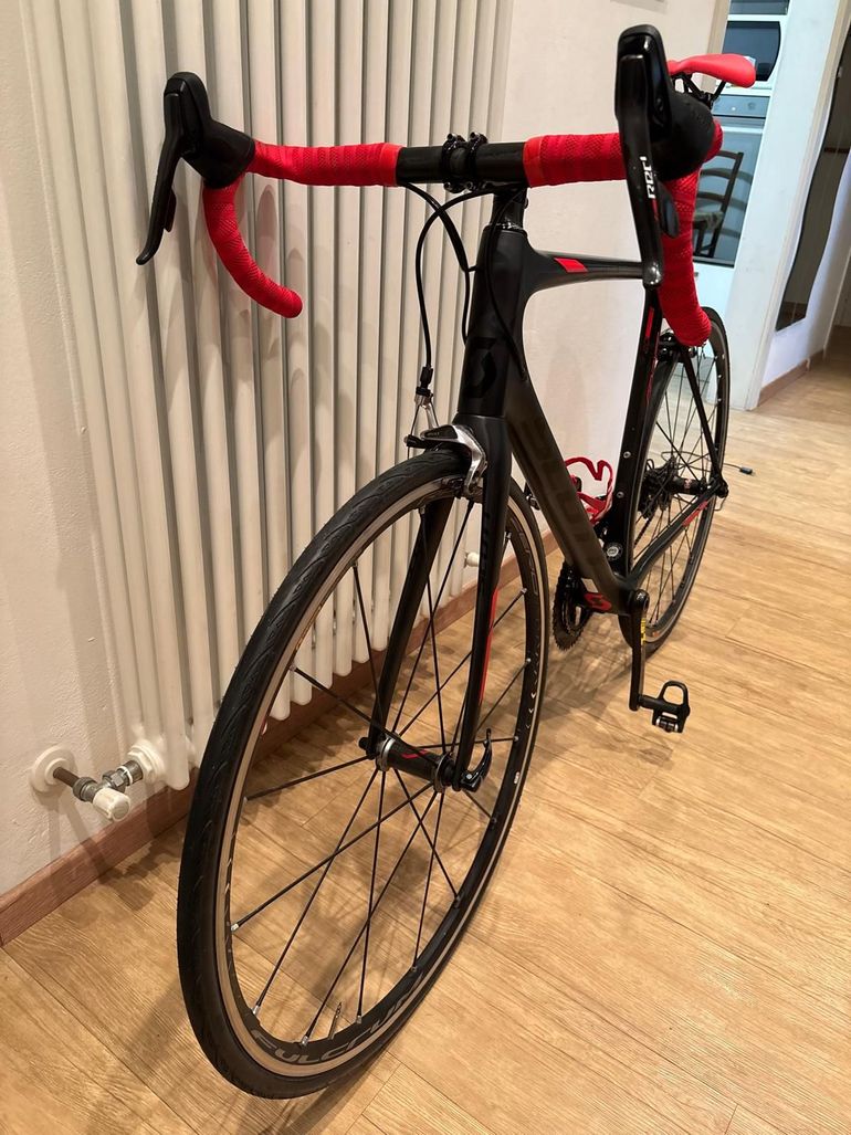 Used Scott Addict SRAM Red 2019 Road & Gravel, Black — image 14 of 17