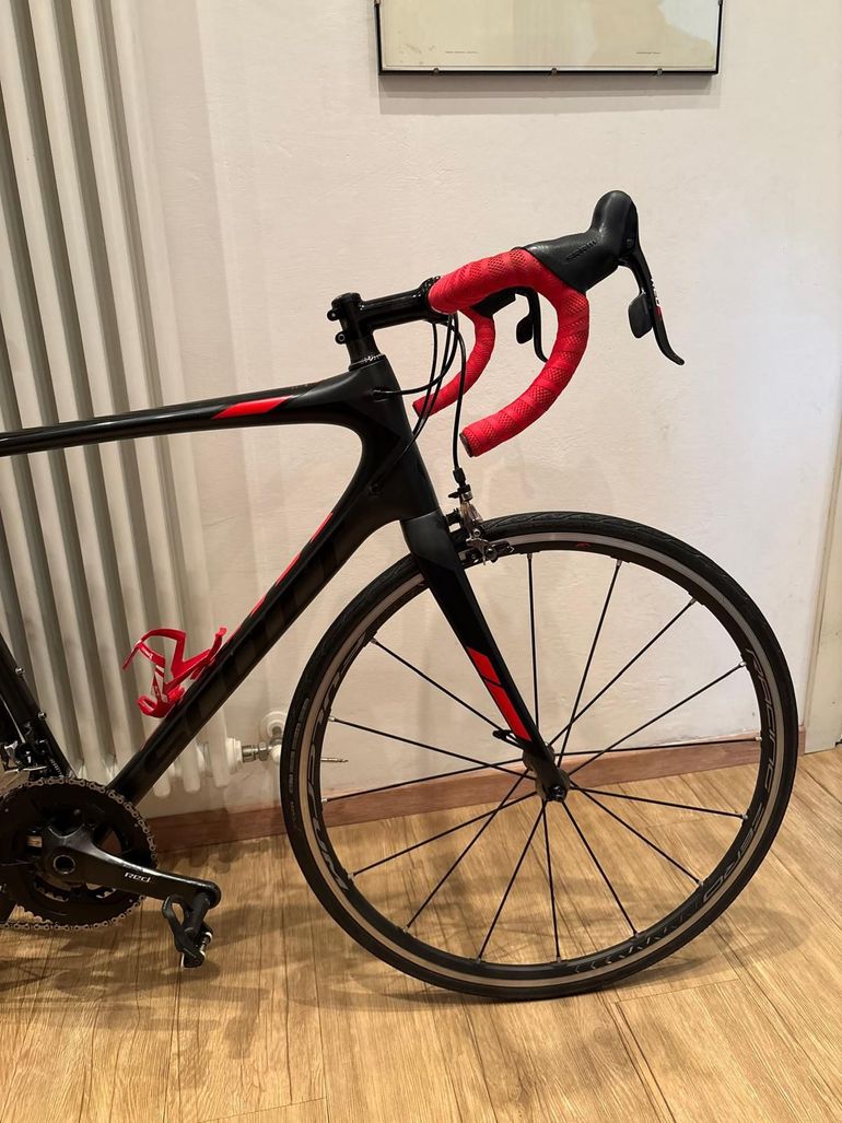 Used Scott Addict SRAM Red 2019 Road & Gravel, Black — image 15 of 17
