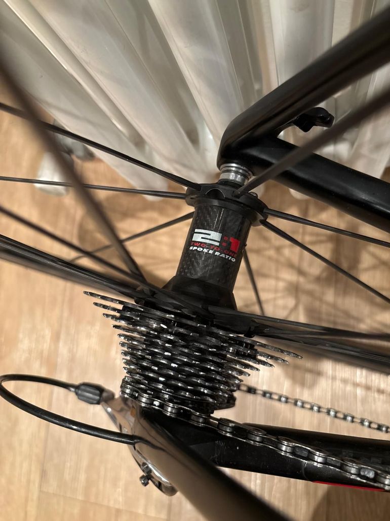 Used Scott Addict SRAM Red 2019 Road & Gravel, Black — image 8 of 17