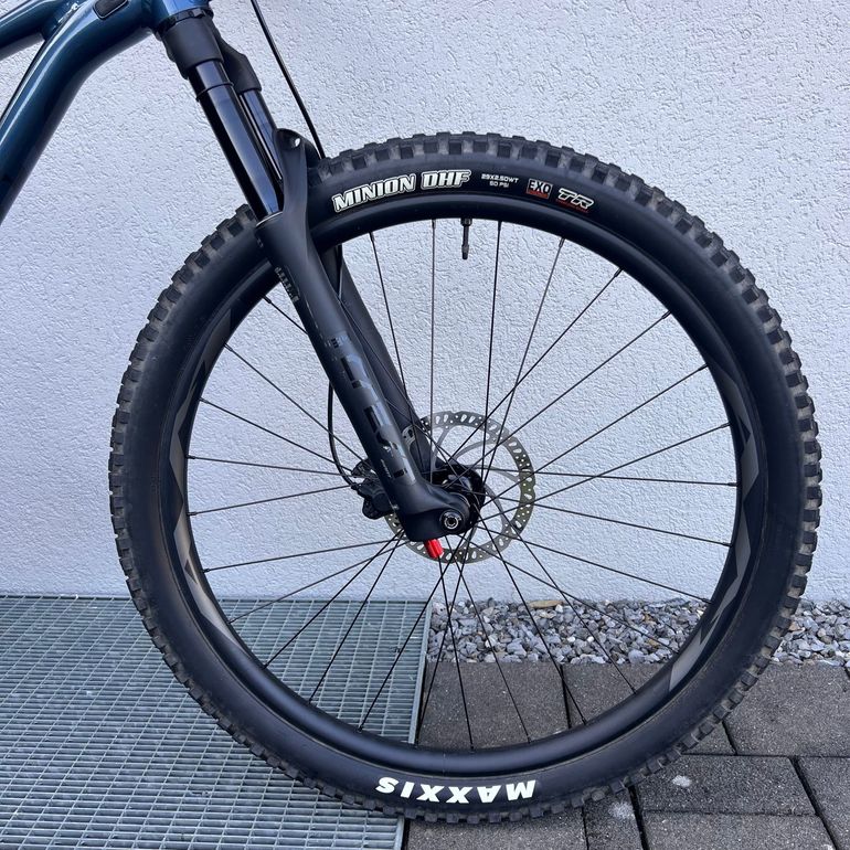 Used Giant Fathom 29 2 2022 2022 Mountainbike, Blue, 29 — image 3 of 13