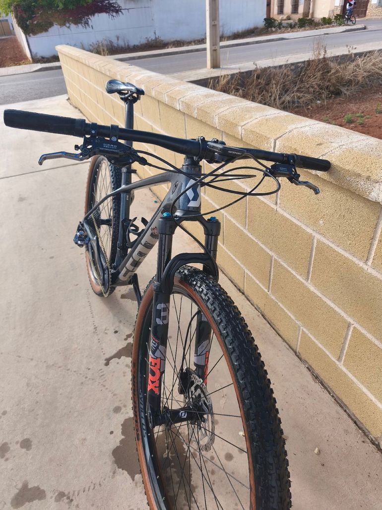 Used Scott Scale 940 2022 2022 Mountainbike, Black, 29 — image 4 of 6