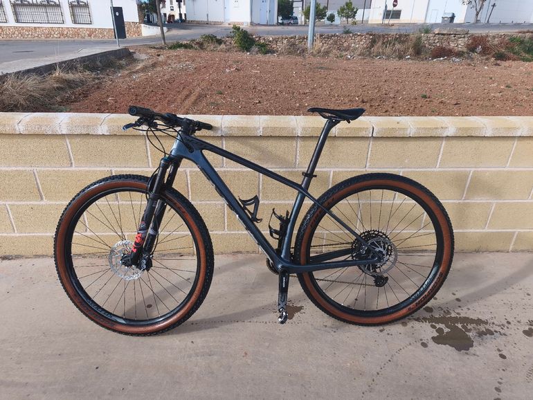 Used Scott Scale 940 2022 2022 Mountainbike, Black, 29 — image 2 of 6