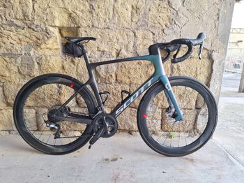 Used Scott Foil 30 2021 2021 Road & Gravel, Green — image 3 of 8