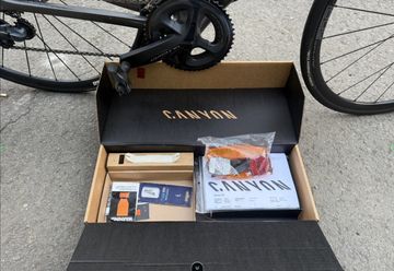Used Canyon Ultimate CF SL Disc 8.0 2020 2020 Road & Gravel, Black — image 7 of 7
