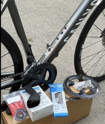 Used Canyon Ultimate CF SL Disc 8.0 2020 2020 Road & Gravel, Black — image 4 of 7