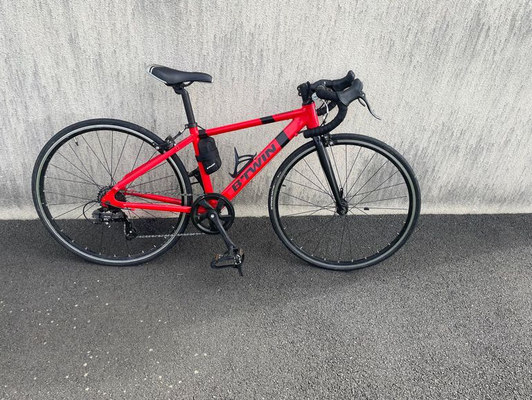 Used DECATHLON Triban100 2019 Road & Gravel, Red — image 1 of 4