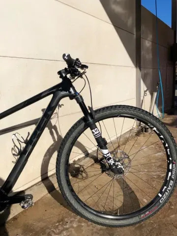 Brugt Trek Procaliber 9.8 SL 2020 Mountainbike — billede 3 af 6