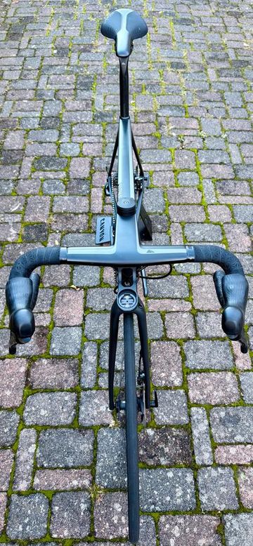Used Canyon Ultimate CF SL Disc 8.0 2019 Road & Gravel, Black — image 3 of 7
