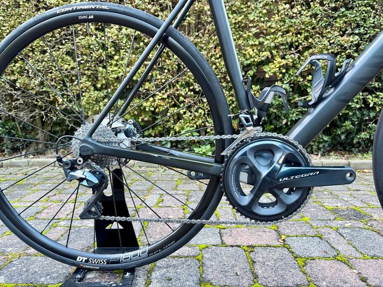 Used Canyon Ultimate CF SL Disc 8.0 2019 Road & Gravel, Black — image 5 of 7
