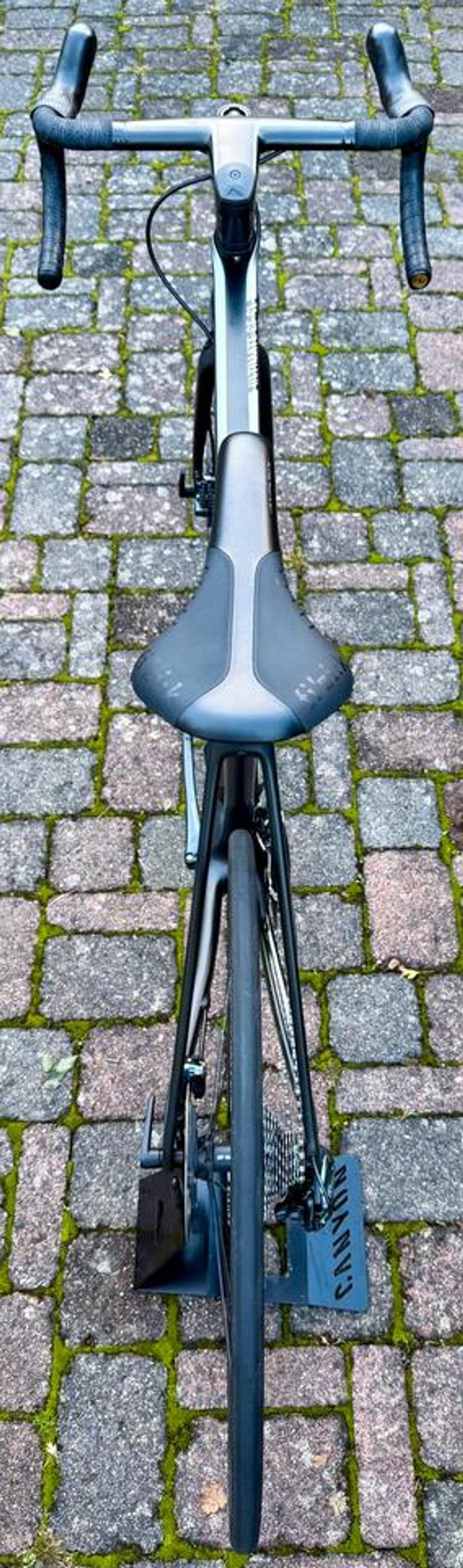 Used Canyon Ultimate CF SL Disc 8.0 2019 Road & Gravel, Black — image 4 of 7