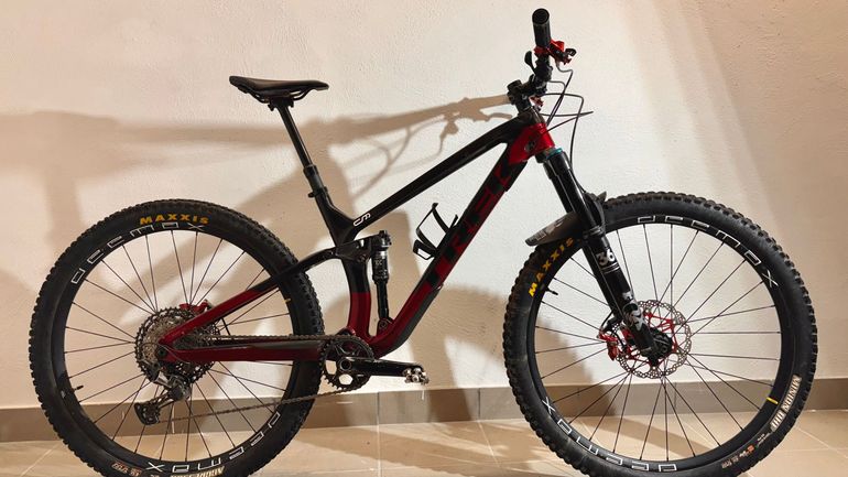 Used Trek Fuel EX 9.8 XT 2020 2020 Mountainbike, Red, 29 — image 1 of 7