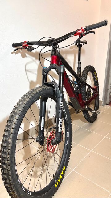 Used Trek Fuel EX 9.8 XT 2020 2020 Mountainbike, Red, 29 — image 3 of 7
