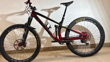 Used Trek Fuel EX 9.8 XT 2020 2020 Mountainbike, Red, 29 — image 2 of 7