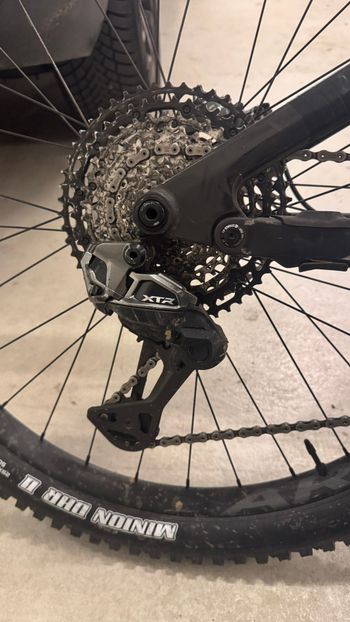 Used Canyon Strive CFR 2023 2023 Mountainbike, Light Gray, 29 — image 6 of 6