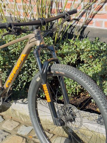 Used Orbea ALMA H11 2024 2024 Mountainbike, Orange, 29 — image 3 of 8