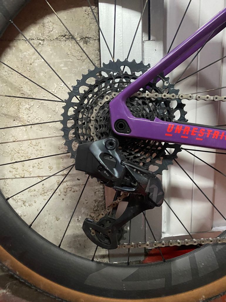 Used BMC URS 01 ONE 2021 2021 Road & Gravel, Purple — image 3 of 9