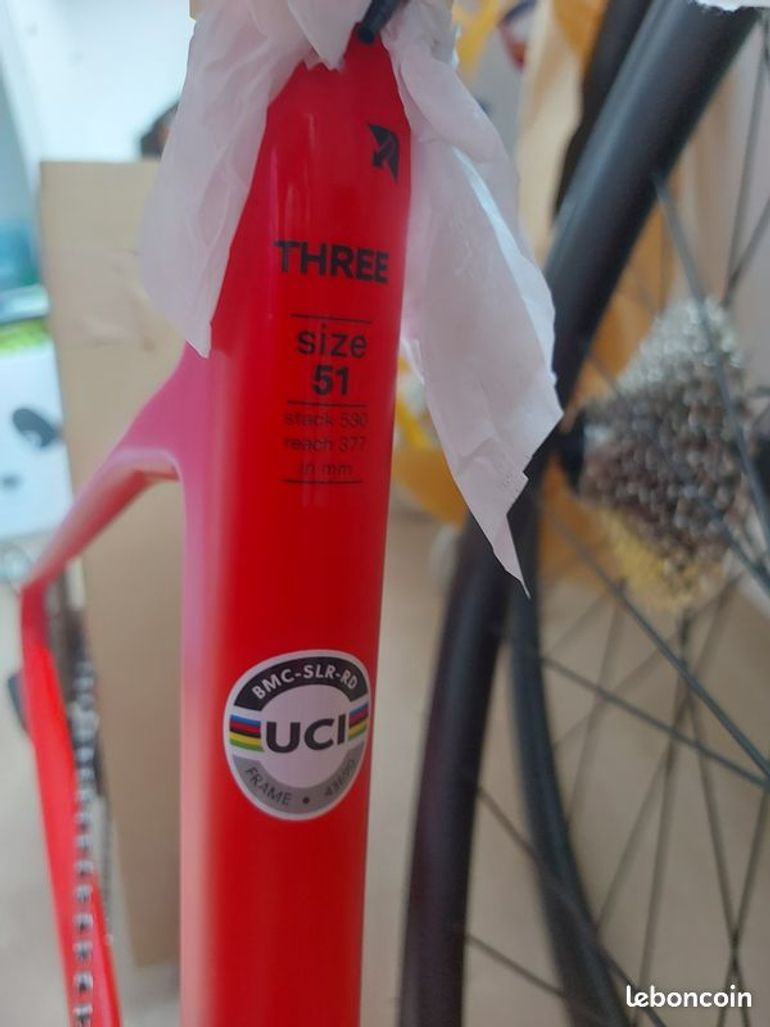 Used BMC Teammachine SLR02 Three 2025 2025 Road & Gravel, Red — image 3 of 20