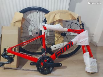 Used BMC Teammachine SLR02 Three 2025 2025 Road & Gravel, Red — image 1 of 20