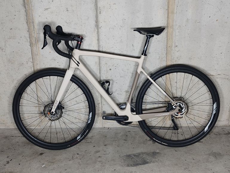 Used Megamo WEST 15 2023 2023 Road & Gravel, White — image 2 of 9