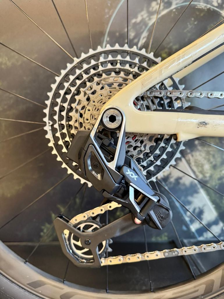 Used Specialized Epic Sram Eagle Transmission XX 2022 Mountainbike, White — image 4 of 10