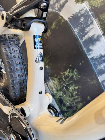 Used Specialized Epic Sram Eagle Transmission XX 2022 Mountainbike, White — image 5 of 10