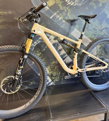 Used Specialized Epic Sram Eagle Transmission XX 2022 Mountainbike, White — image 2 of 10