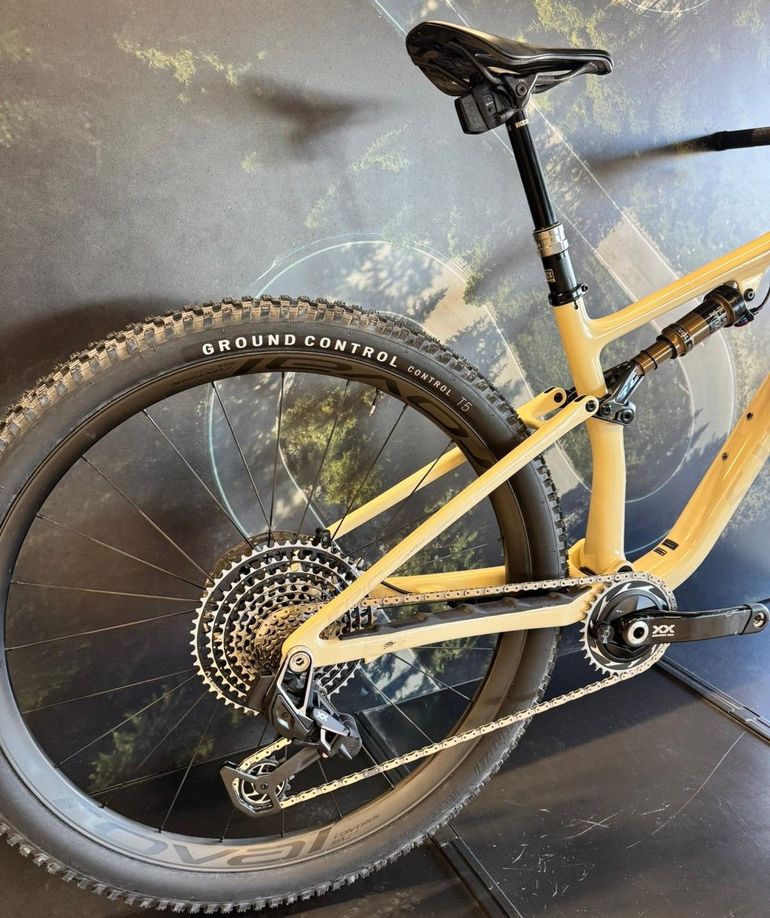 Used Specialized Epic Sram Eagle Transmission XX 2022 Mountainbike, White — image 9 of 10