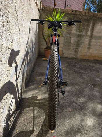 Used Giant Talon 4 2021 2021 Mountainbike, Blue, 27.5, 29 — image 14 of 26