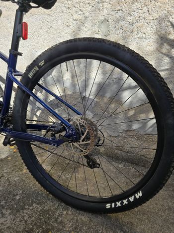 Used Giant Talon 4 2021 2021 Mountainbike, Blue, 27.5, 29 — image 19 of 26