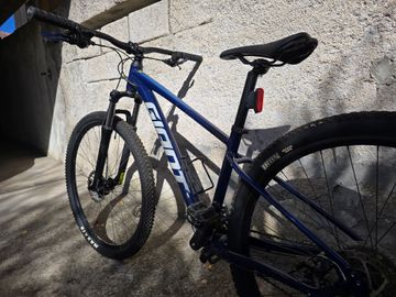 Used Giant Talon 4 2021 2021 Mountainbike, Blue, 27.5, 29 — image 20 of 26