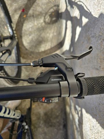 Used Giant Talon 4 2021 2021 Mountainbike, Blue, 27.5, 29 — image 25 of 26