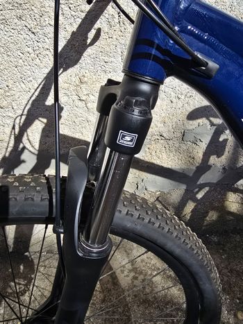 Used Giant Talon 4 2021 2021 Mountainbike, Blue, 27.5, 29 — image 22 of 26